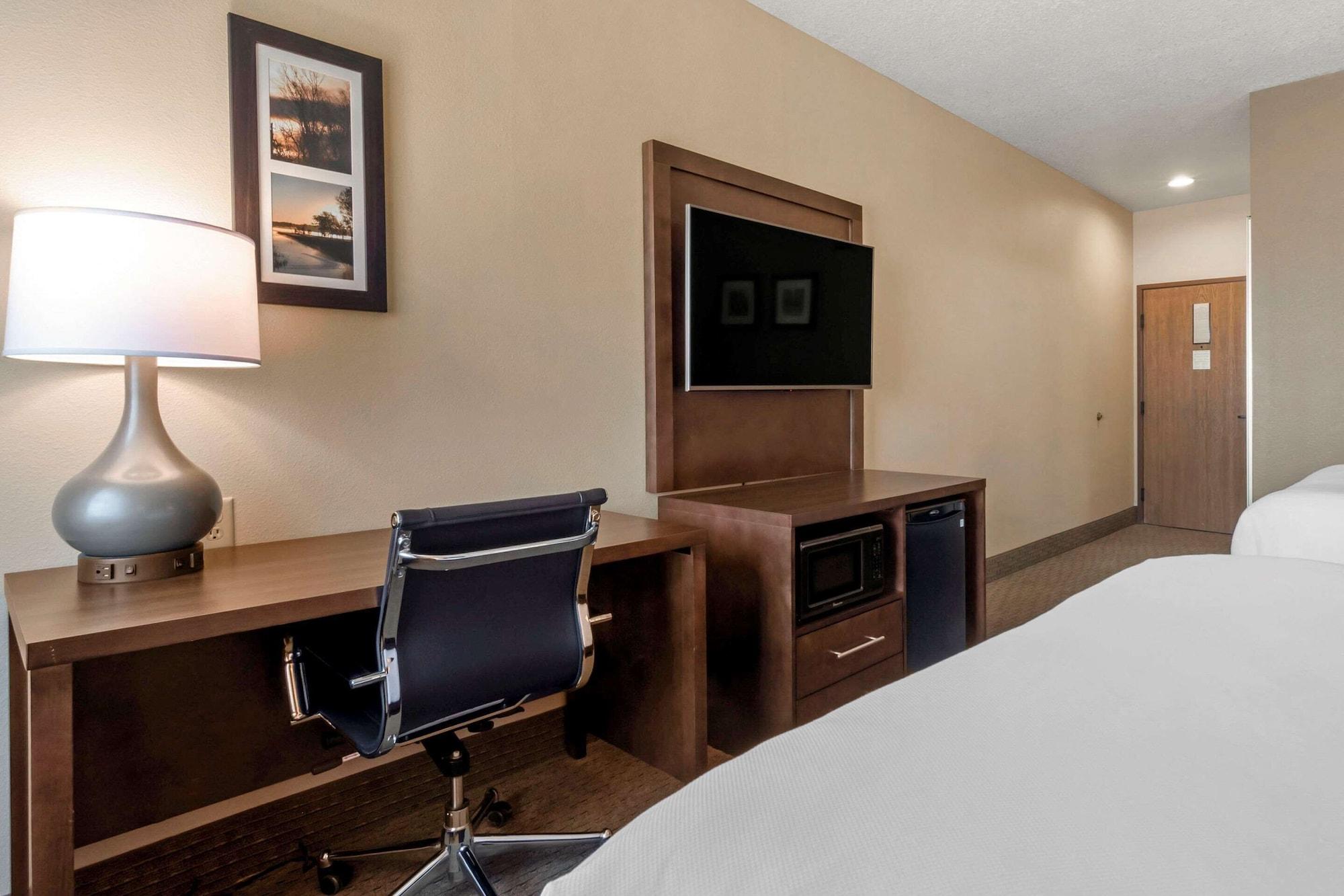 Comfort Inn & Suites Macon Extérieur photo
