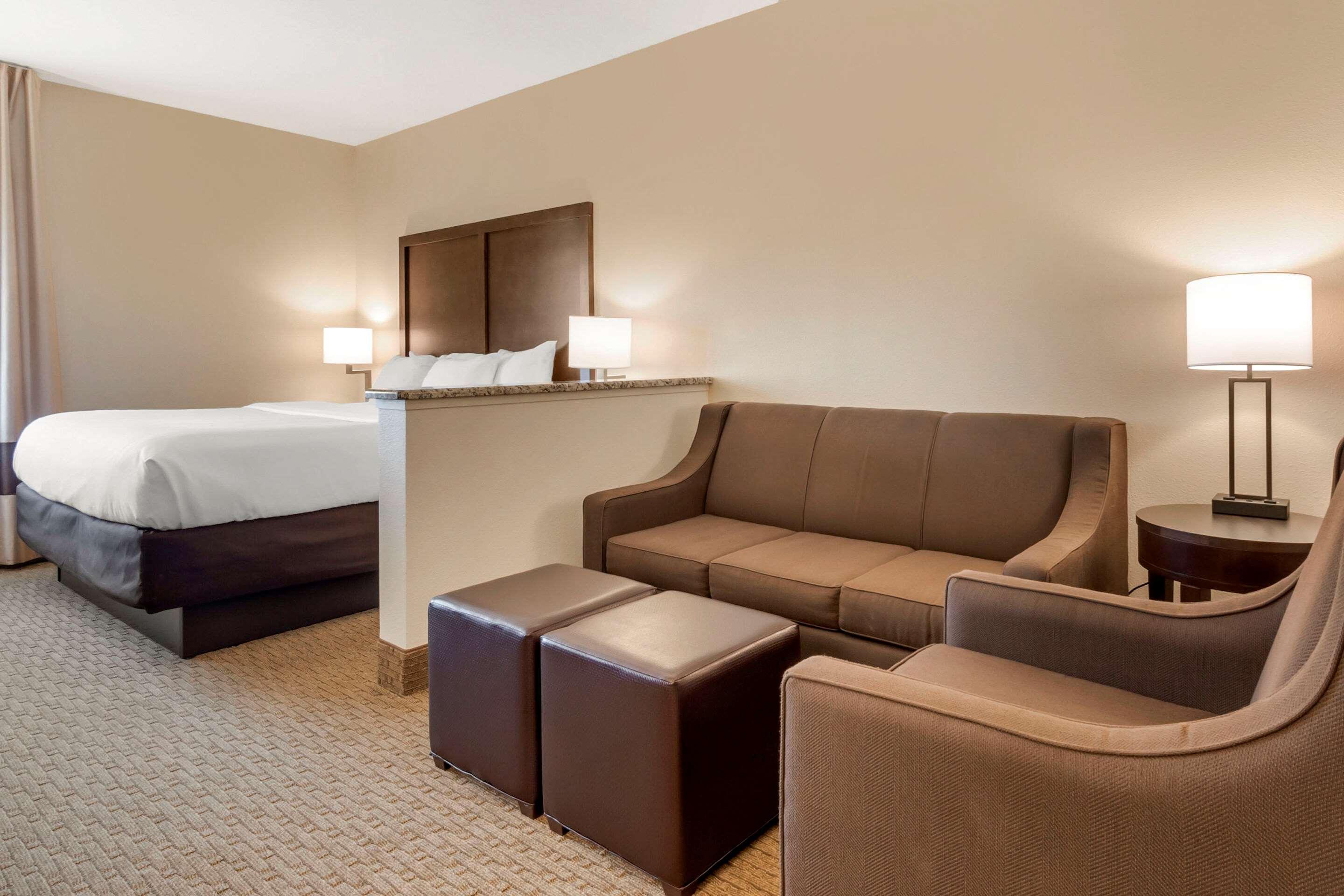 Comfort Inn & Suites Macon Extérieur photo