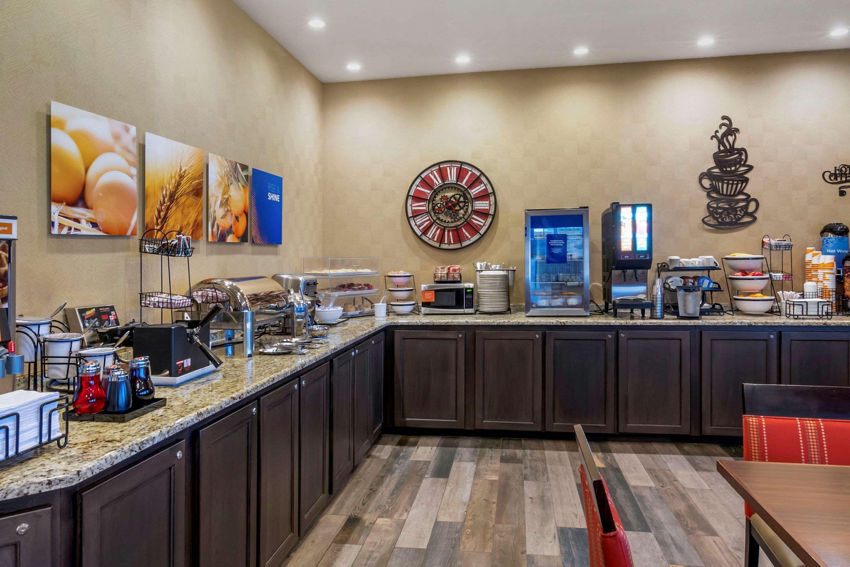 Comfort Inn & Suites Macon Extérieur photo